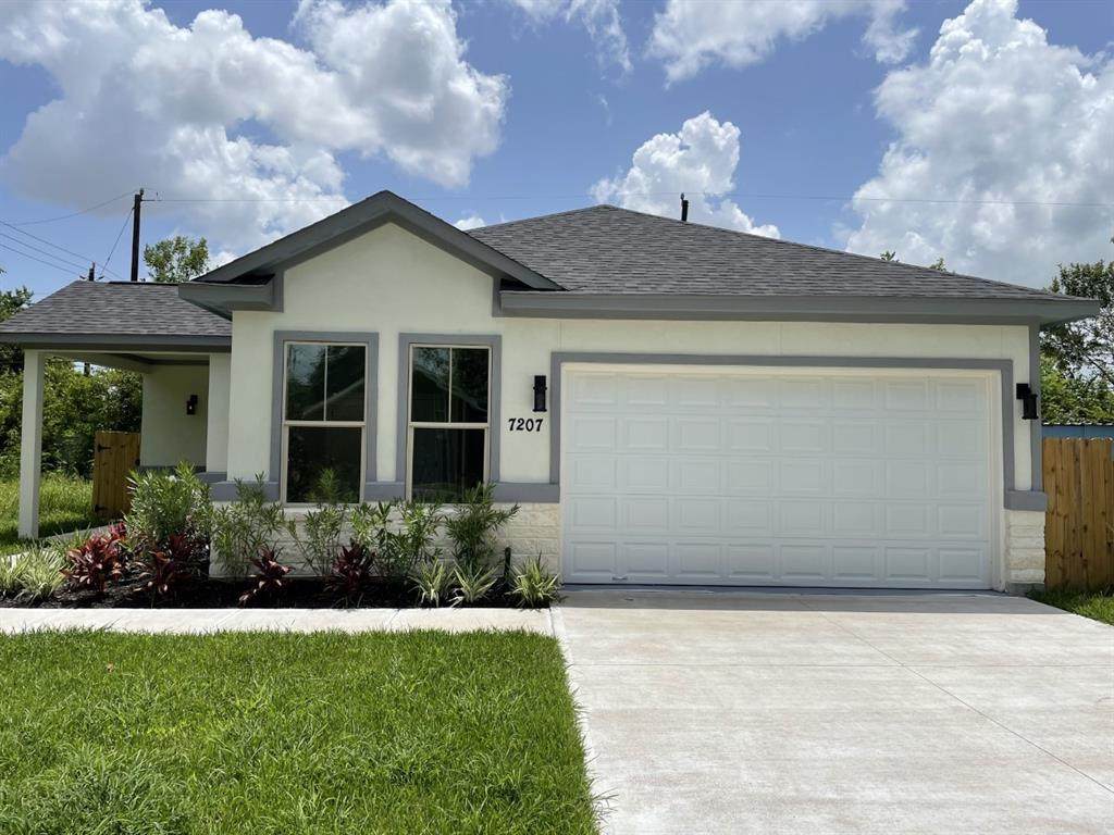 7207 England Street - Photo 1