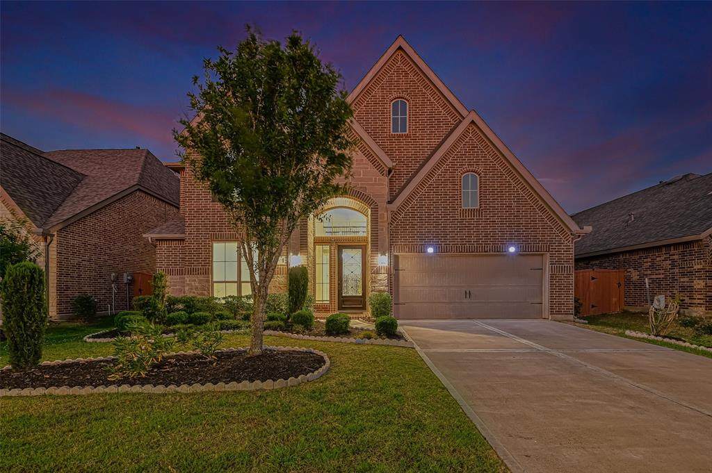 11007 Dumbreck Drive - Photo 1