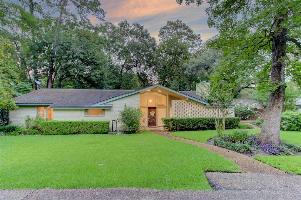 818 Saybrook Lane - Photo 1