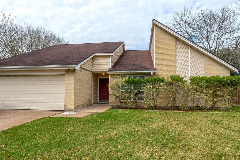 203 Old Oaks Street - Photo 1