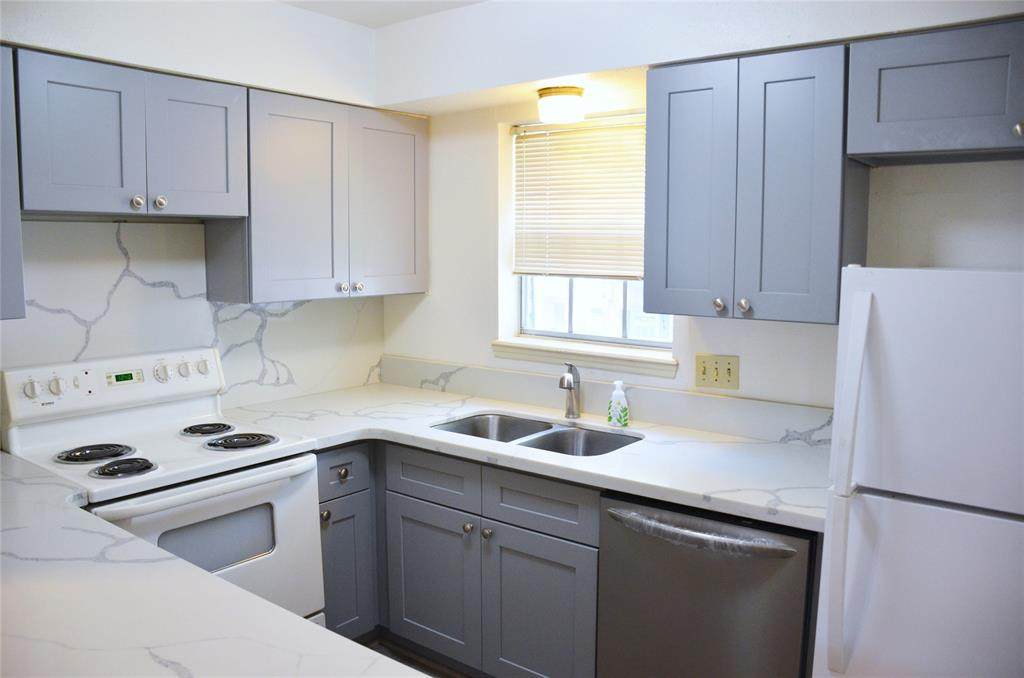 13012 Trail Hollow Drive - Photo 1