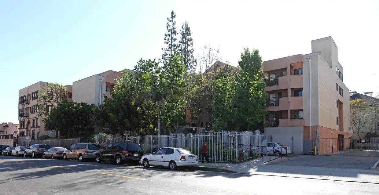 732 Bonnie Brae St - Photo 1