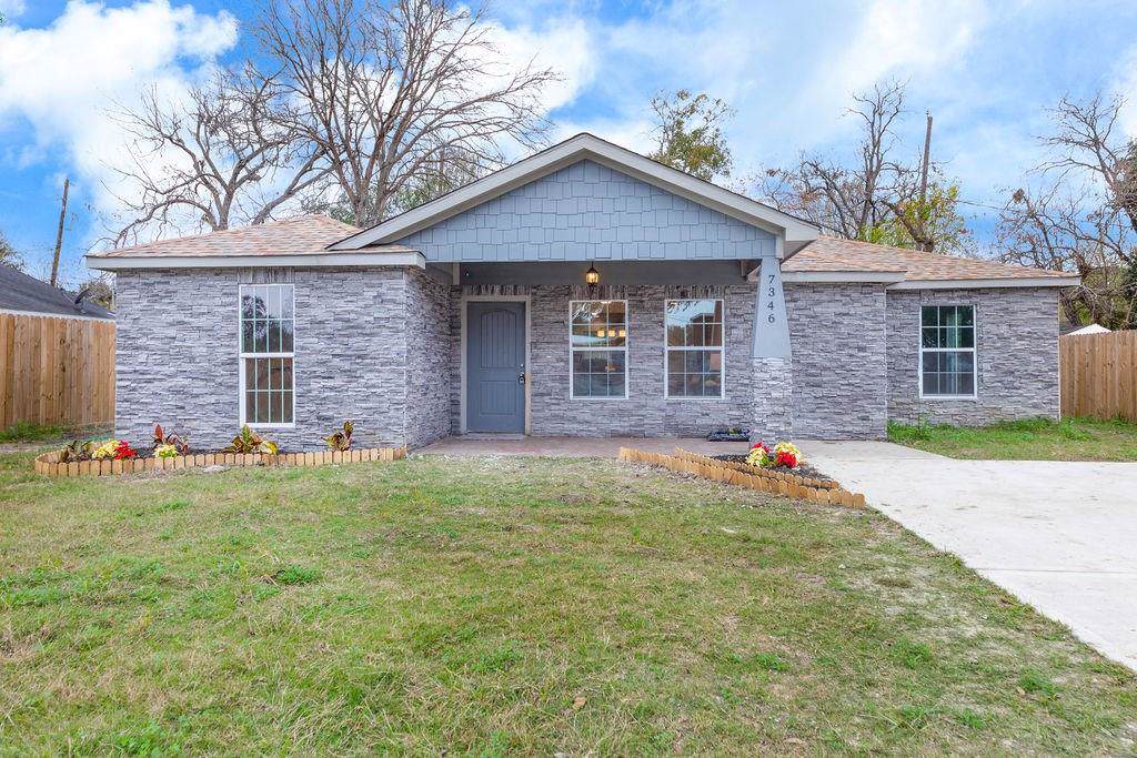 7346 Forrestal - Photo 1