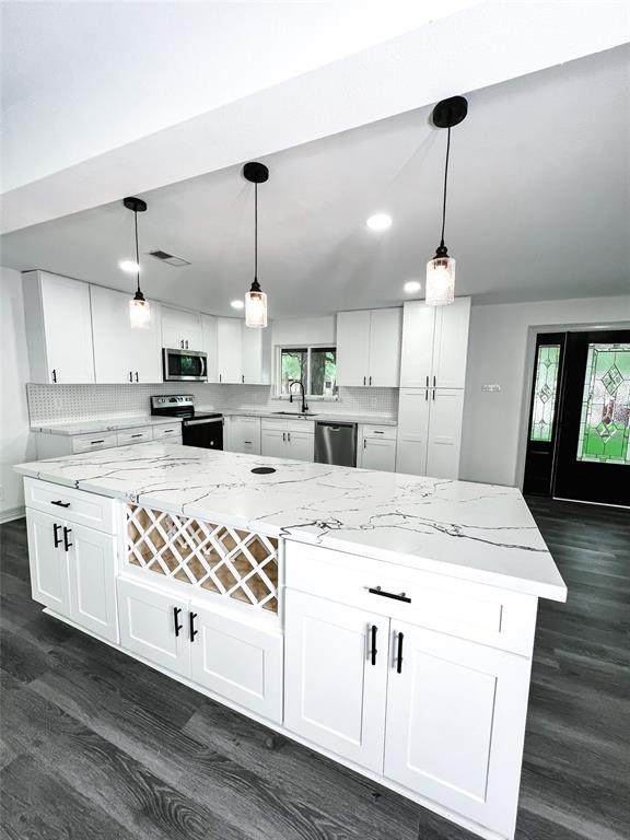 2013 Shadowdale Drive - Photo 1