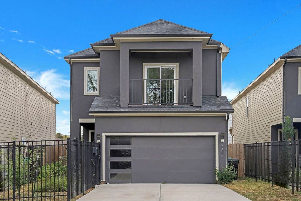 4614 Redbud Street - Photo 1