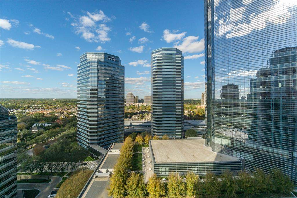 1600 Post Oak Boulevard - Photo 1
