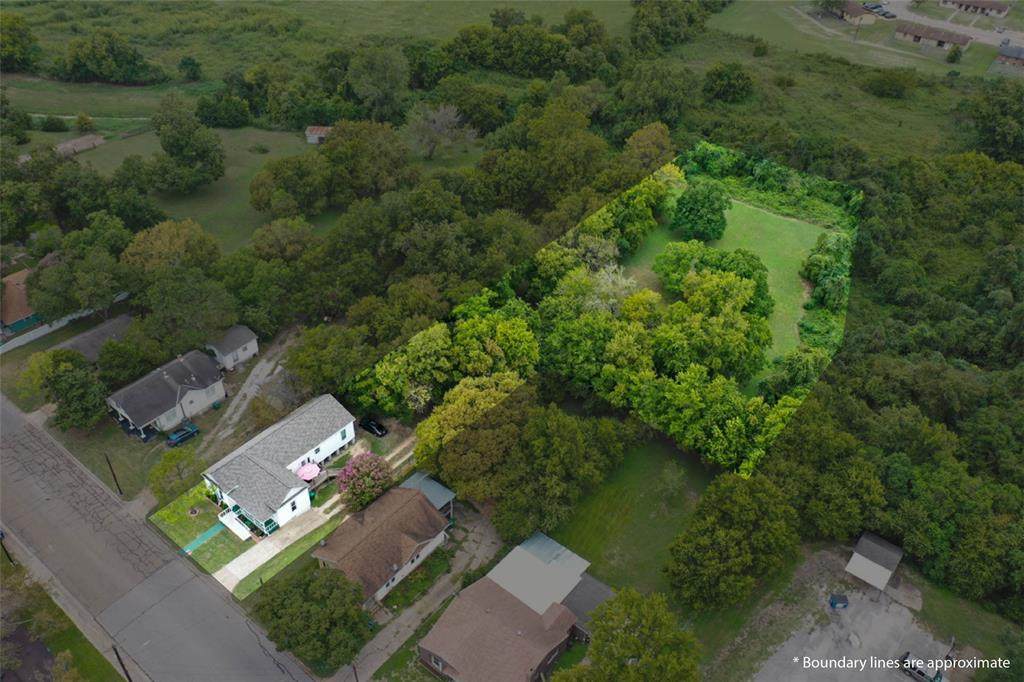 402 Martin Luther King Jr Parkway - Photo 1
