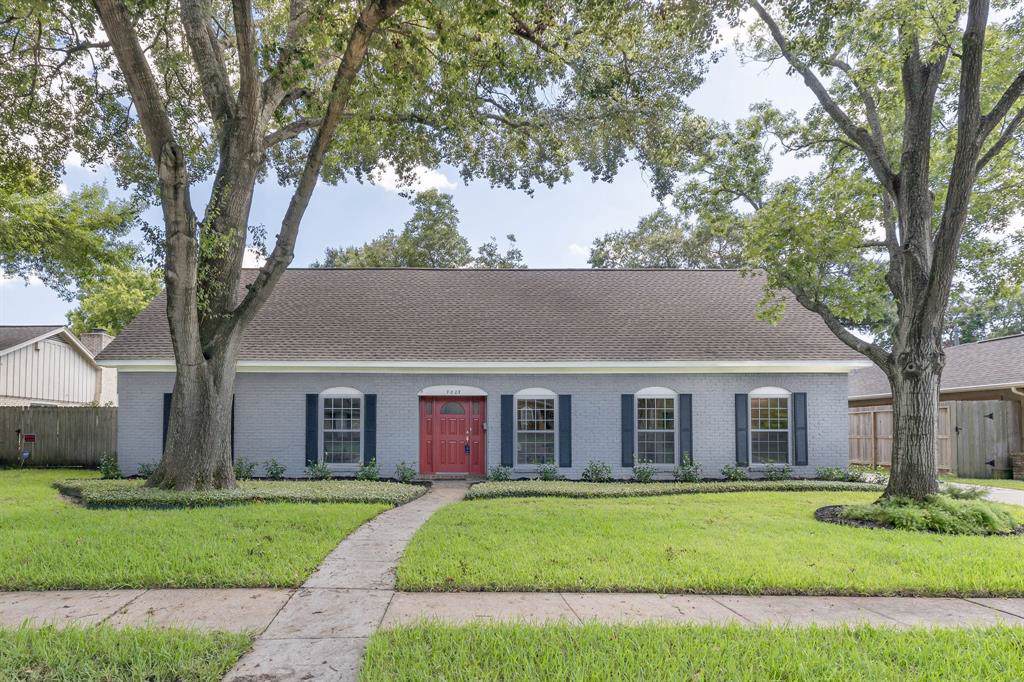 7807 Meadowglen Lane - Photo 1