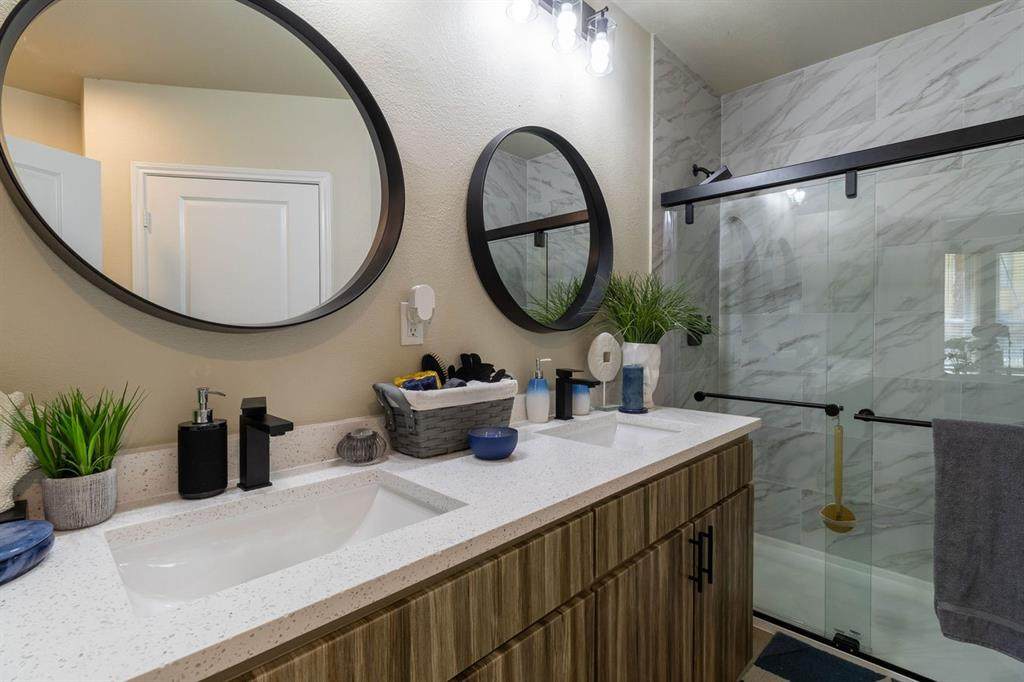 4001 N Fannin - Photo 1