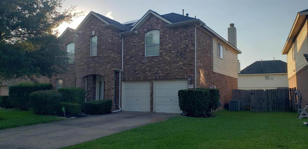 7406 Saxon Hill Lane - Photo 1