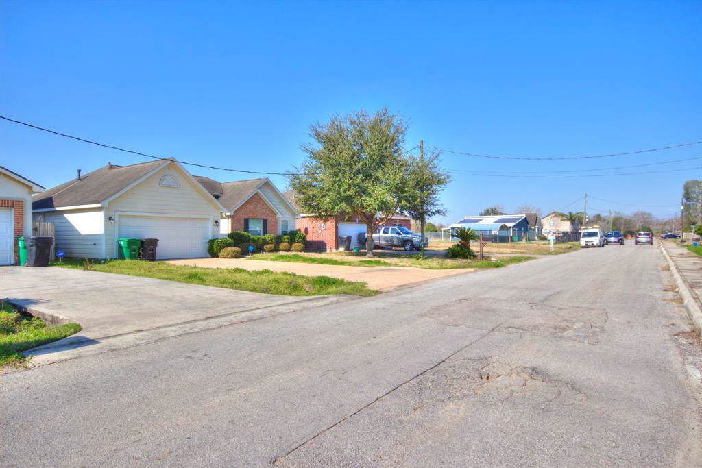 9603 Buffum Street - Photo 1
