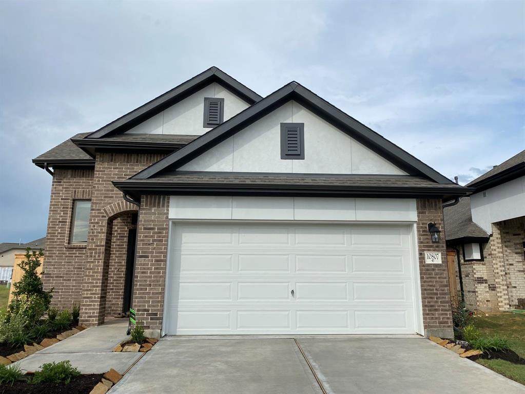 10807 Ashlesha Lane - Photo 1