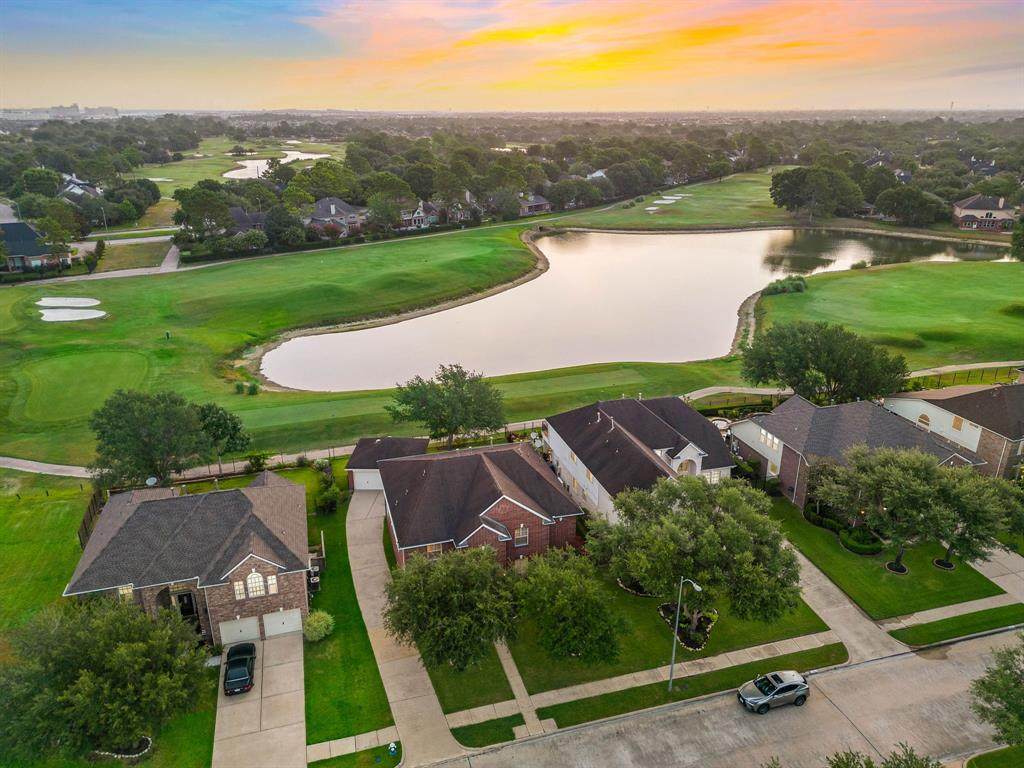 1923 Blue Water Bay Drive - Photo 1