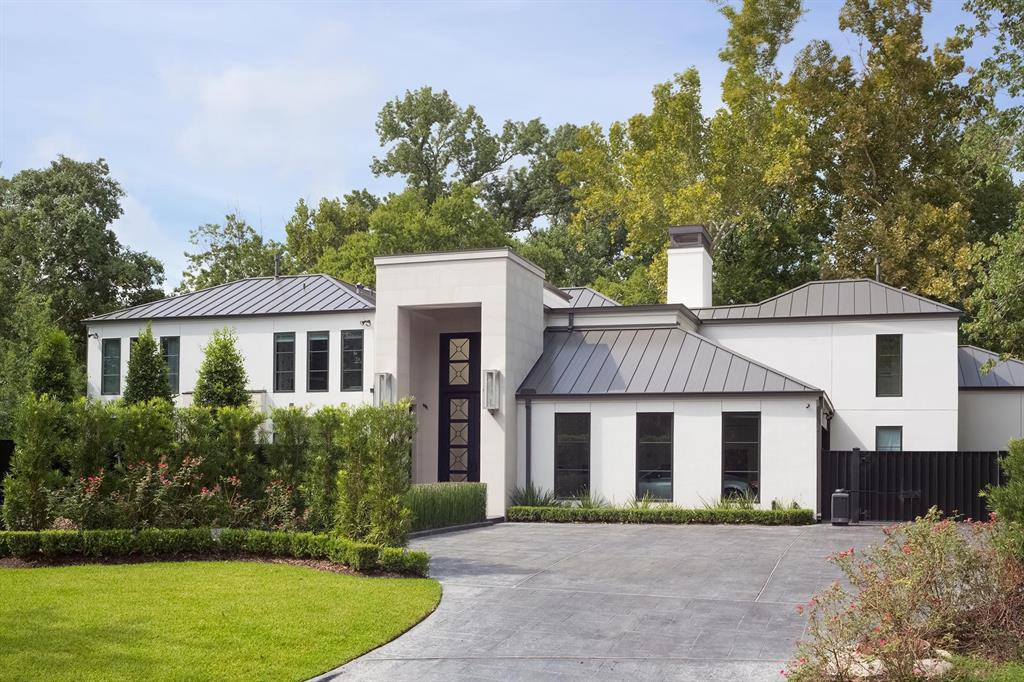 303 Hunters Trail Street - Photo 1