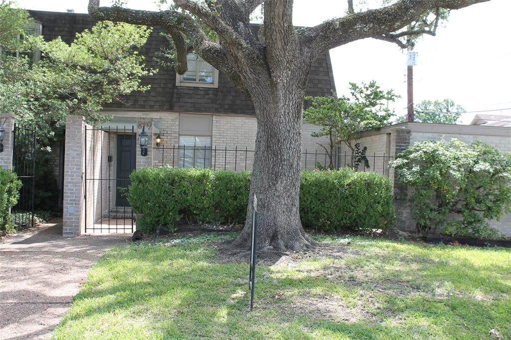 819 Ripple Creek Dr Drive - Photo 1