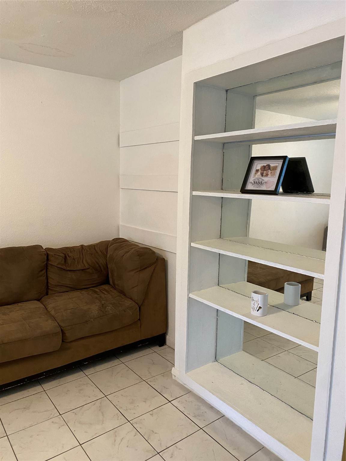 5625 Antoine Drive - Photo 1