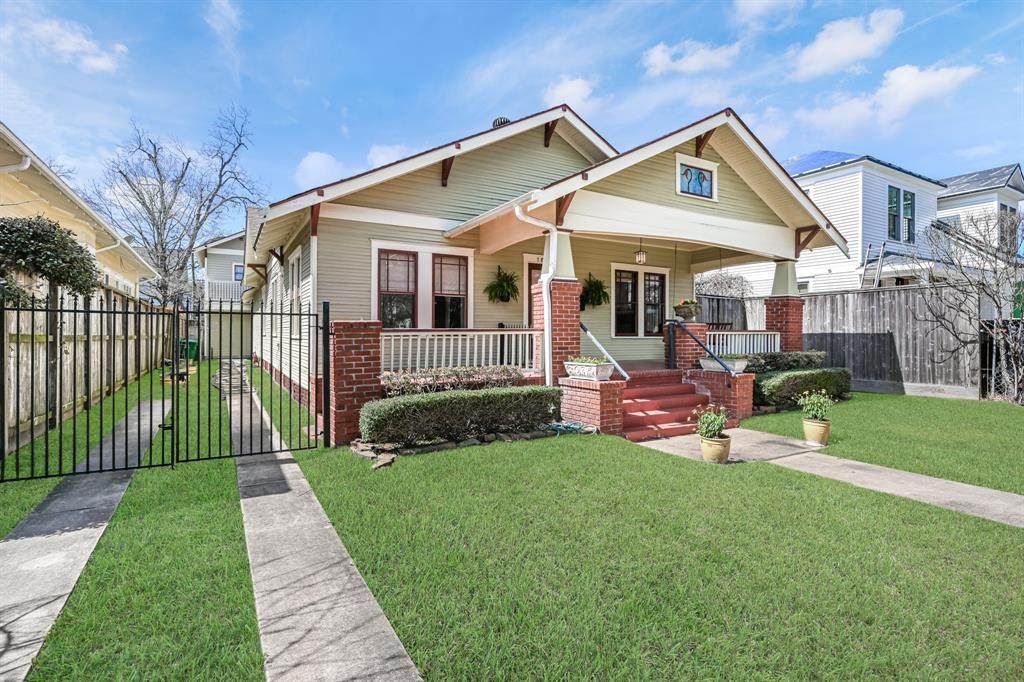 1625 Harvard Street - Photo 1