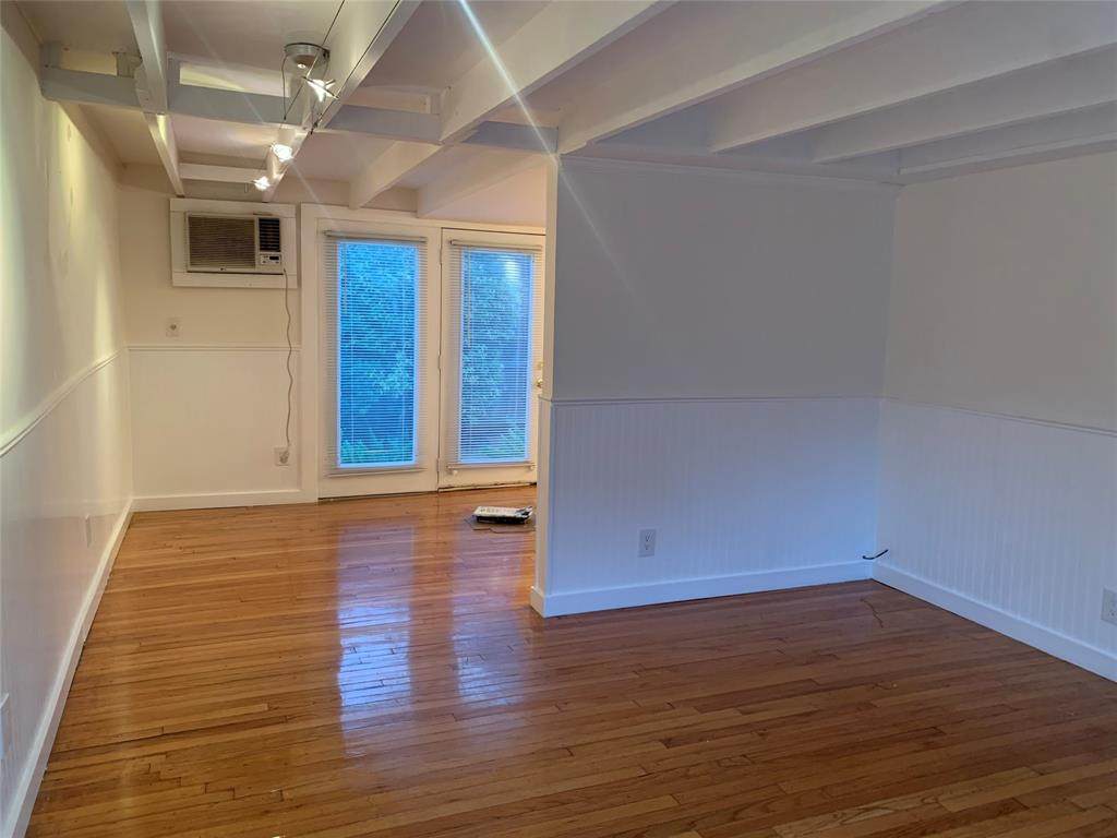 820 Heights Boulevard - Photo 1