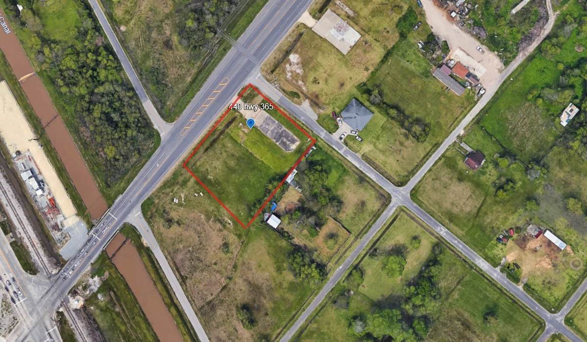 440 365 Highway - Photo 1