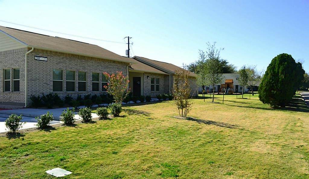 514 Gardens - Photo 1