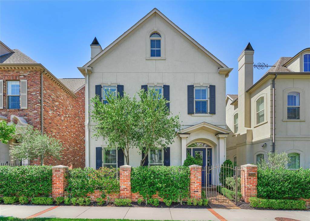 2514 Lake Front Circle - Photo 1