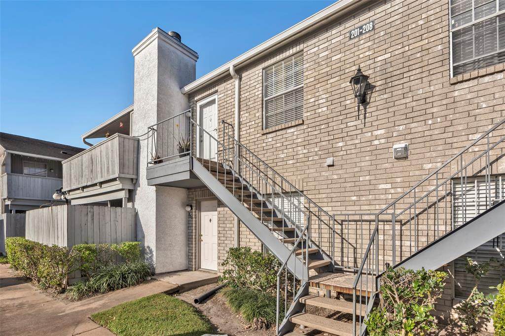 8787 Brae Acres Road - Photo 1