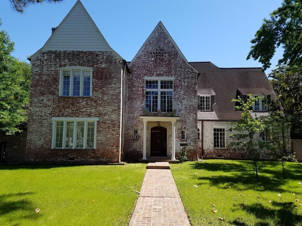 2513 Brentwood Drive - Photo 1