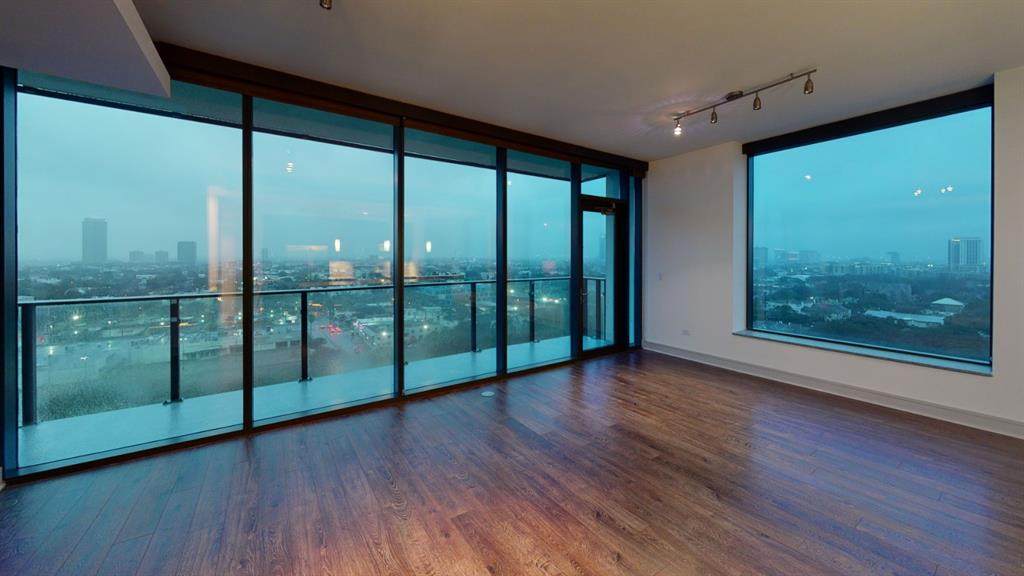 3400 Montrose Blvd - Photo 1