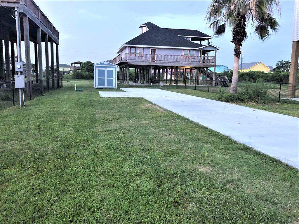 908 Magnolia Lane - Photo 1