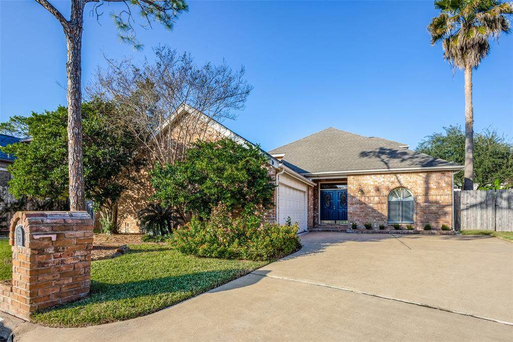 12710 Emsworth Circle - Photo 1