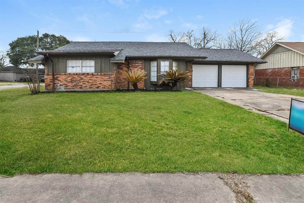 4303 Trail Lake Drive - Photo 1