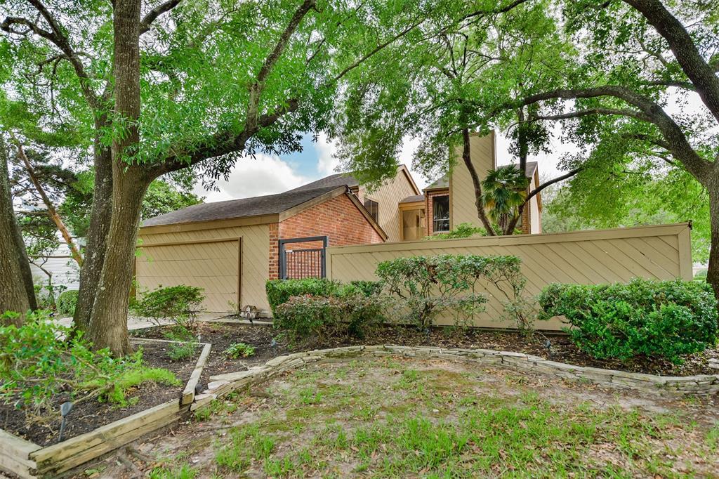 16626 Neumann Drive - Photo 1