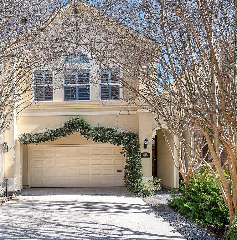 618 Detering Street - Photo 1