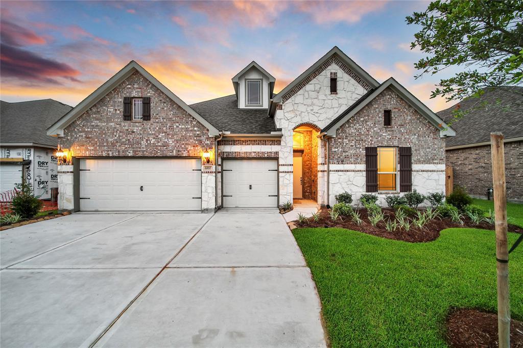 6810 Regal Lakes Drive - Photo 1