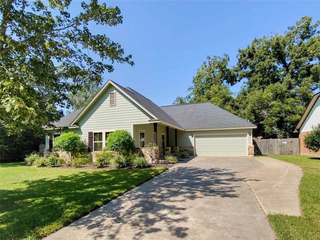 106 Anchusa Street - Photo 1