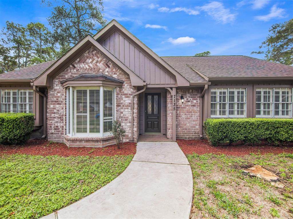 7135 Majestic Oaks Drive - Photo 1