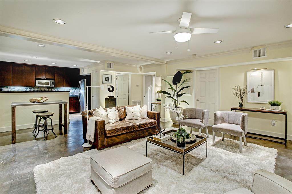 1342 Rutland Street - Photo 1