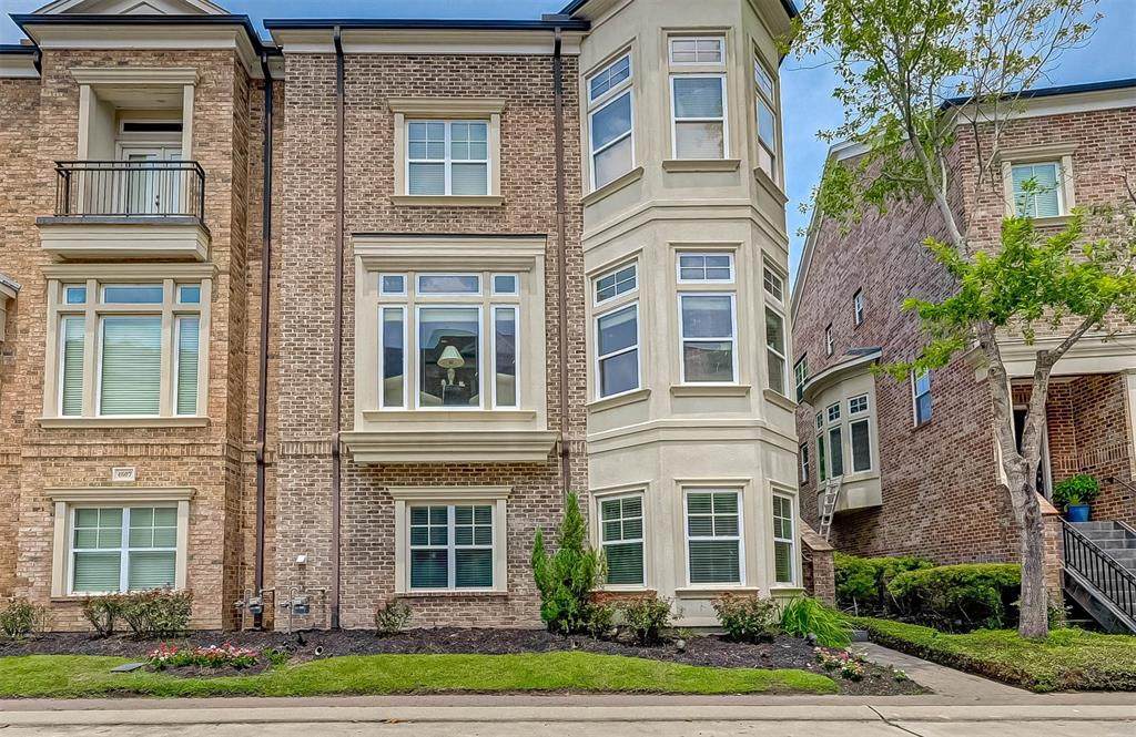 4611 Regent Manor Drive - Photo 1