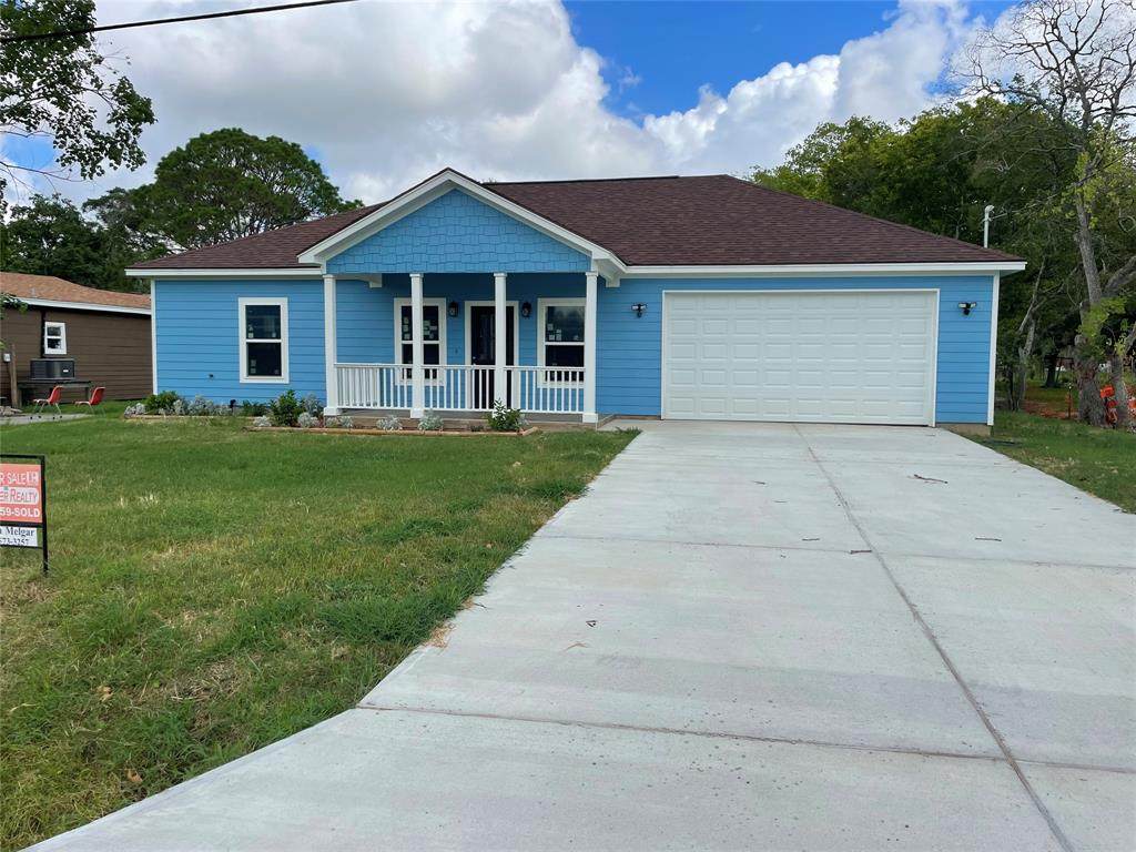 1506 Sylvia St - Photo 1