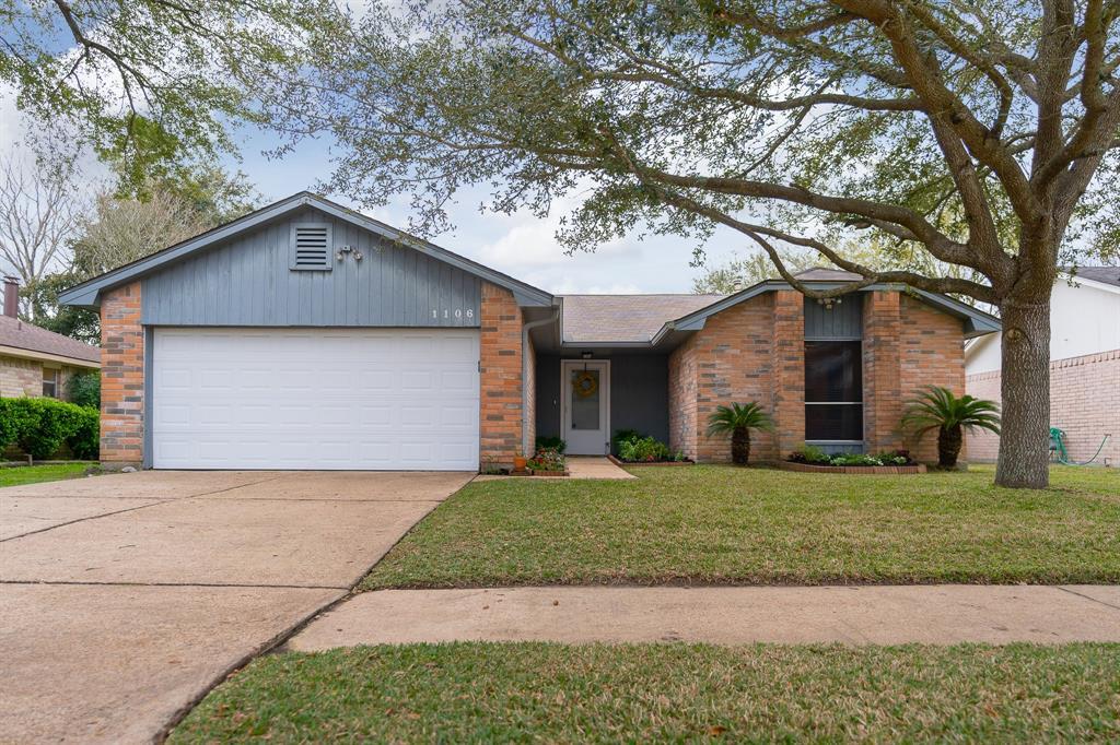 1106 Oxford Drive - Photo 1