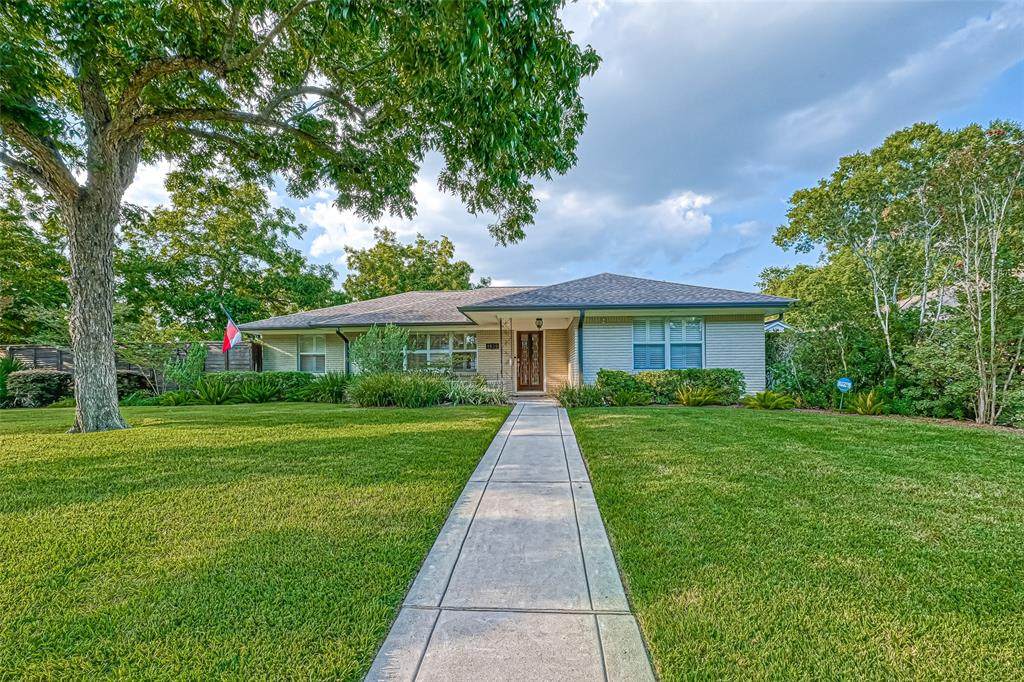4850 Briarbend Drive - Photo 1