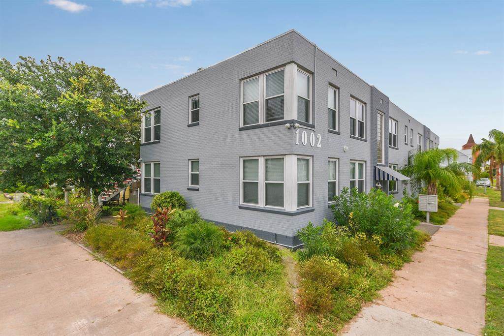1002 11th Street - Photo 1