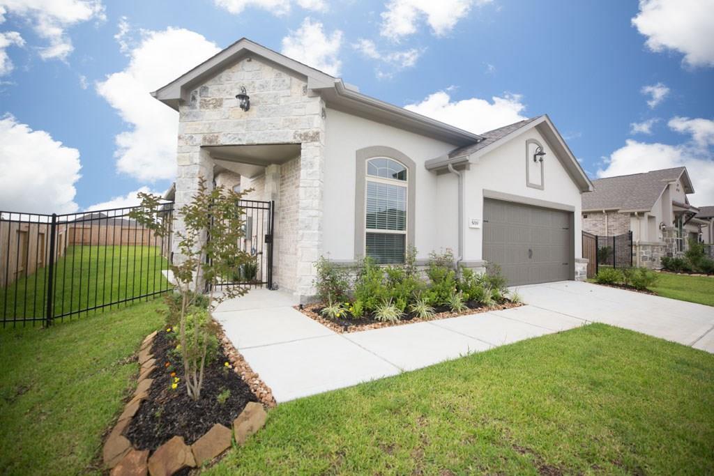 5019 Robin Park Court - Photo 1