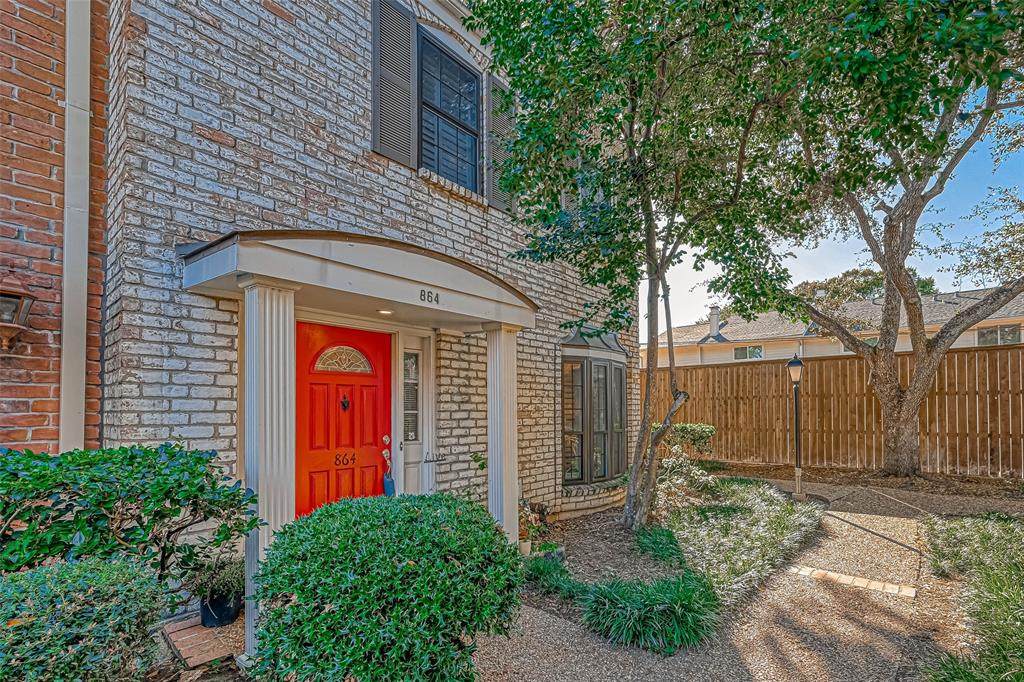 864 Augusta Drive - Photo 1