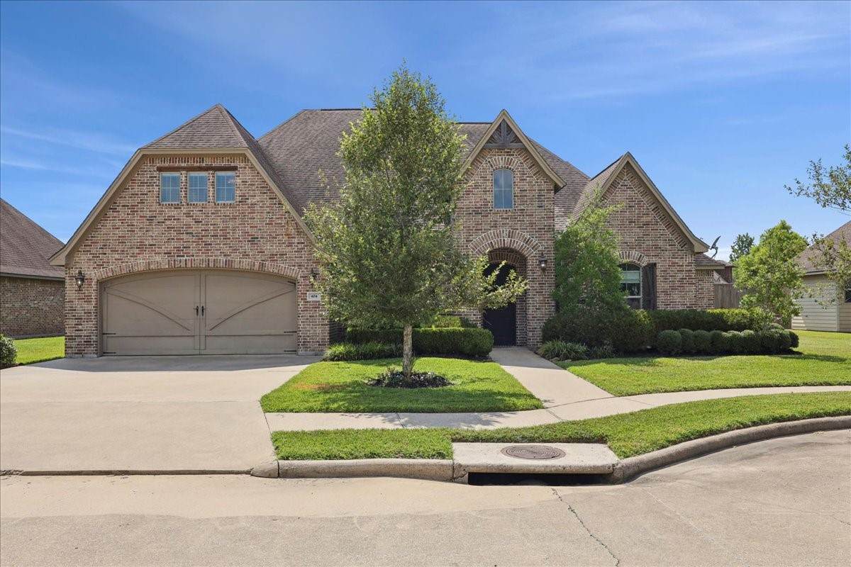 404 Birch View Drive - Photo 1