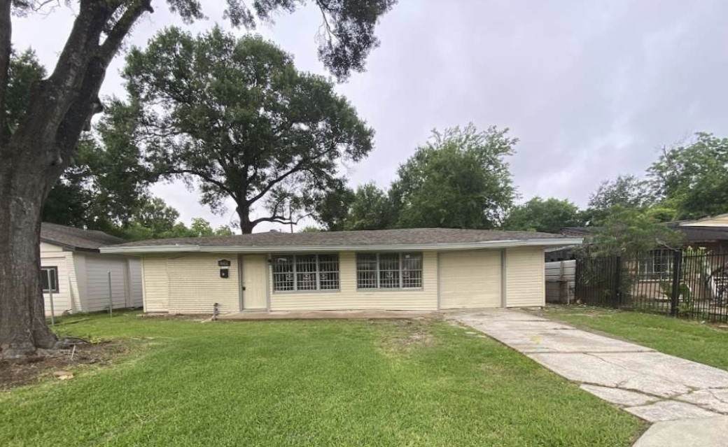 5322 Dewberry Street - Photo 1