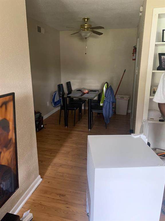 5625 Antoine Drive - Photo 1