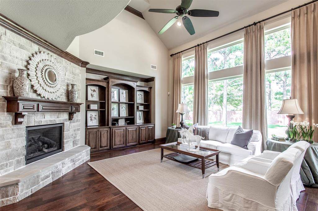 4902 Hollowvine Ln - Photo 1