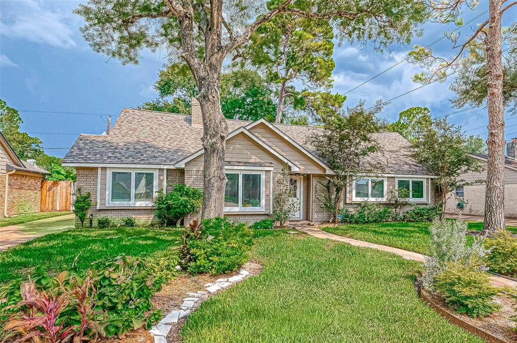 2506 Parana Drive - Photo 1