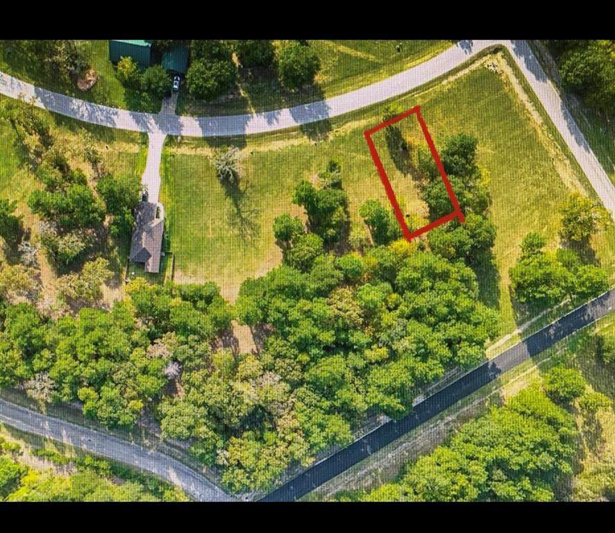 5 Lakecrest Lane - Photo 1